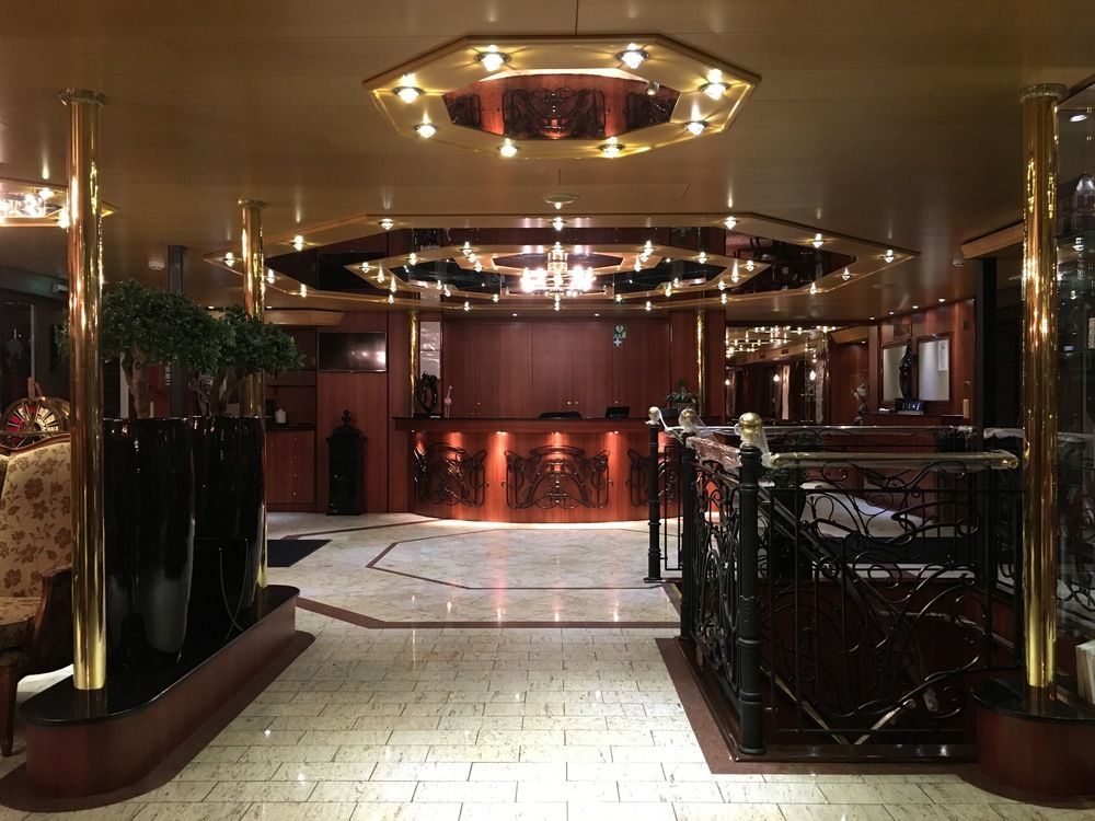 Hotel Knm Ms Switzerland I - Düsseldorf Esterno foto