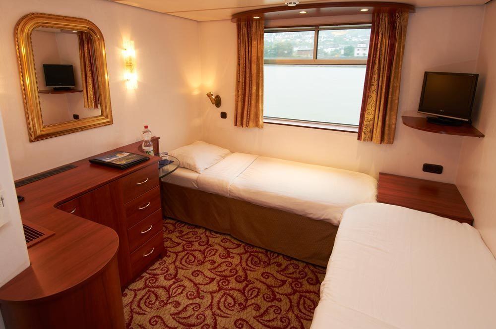 Hotel Knm Ms Switzerland I - Düsseldorf Esterno foto